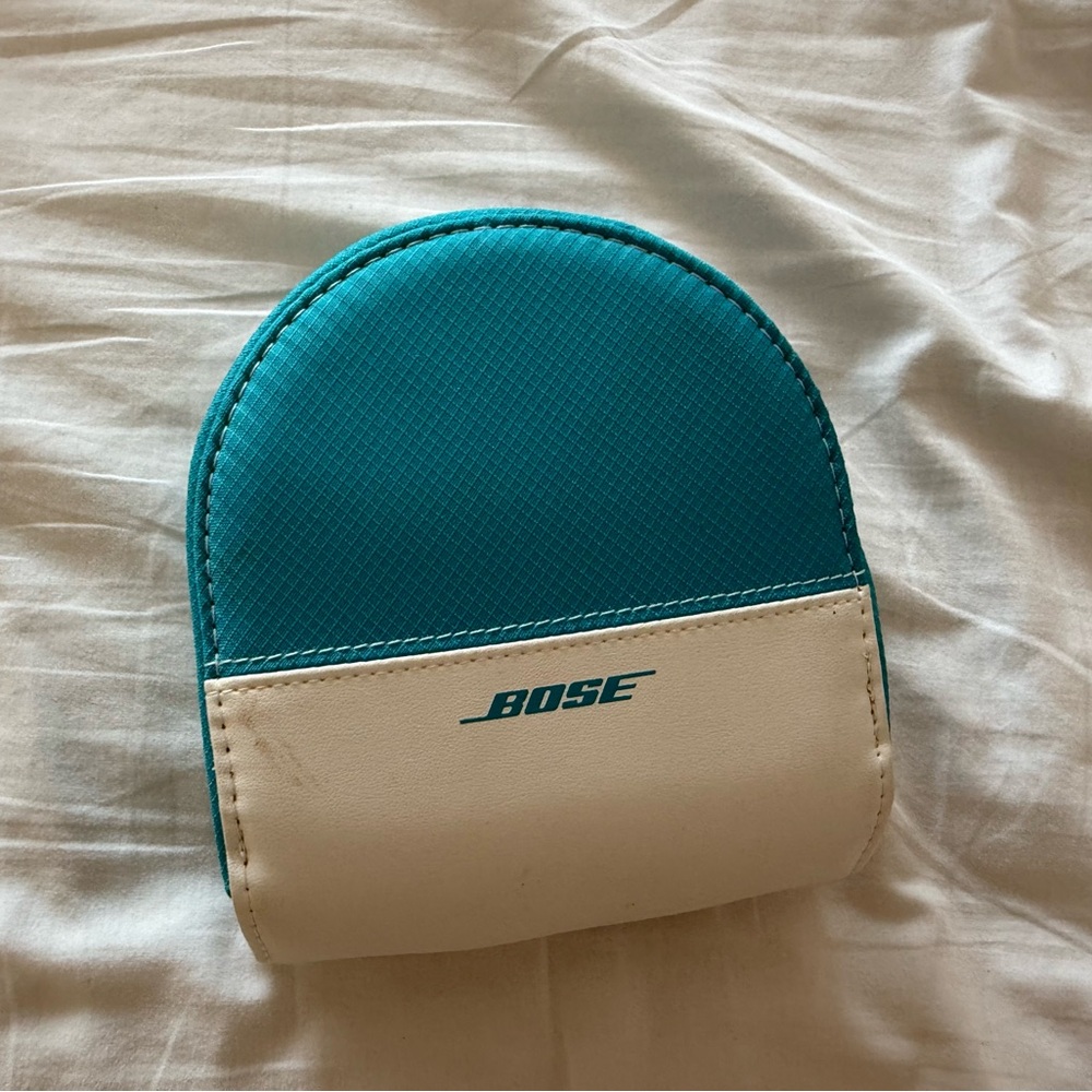 Bose Turquoise and White Storage Case